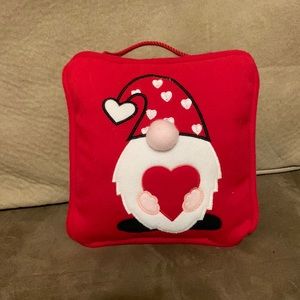 Gnome decorative pillow with hanging rope 🔴 🟥